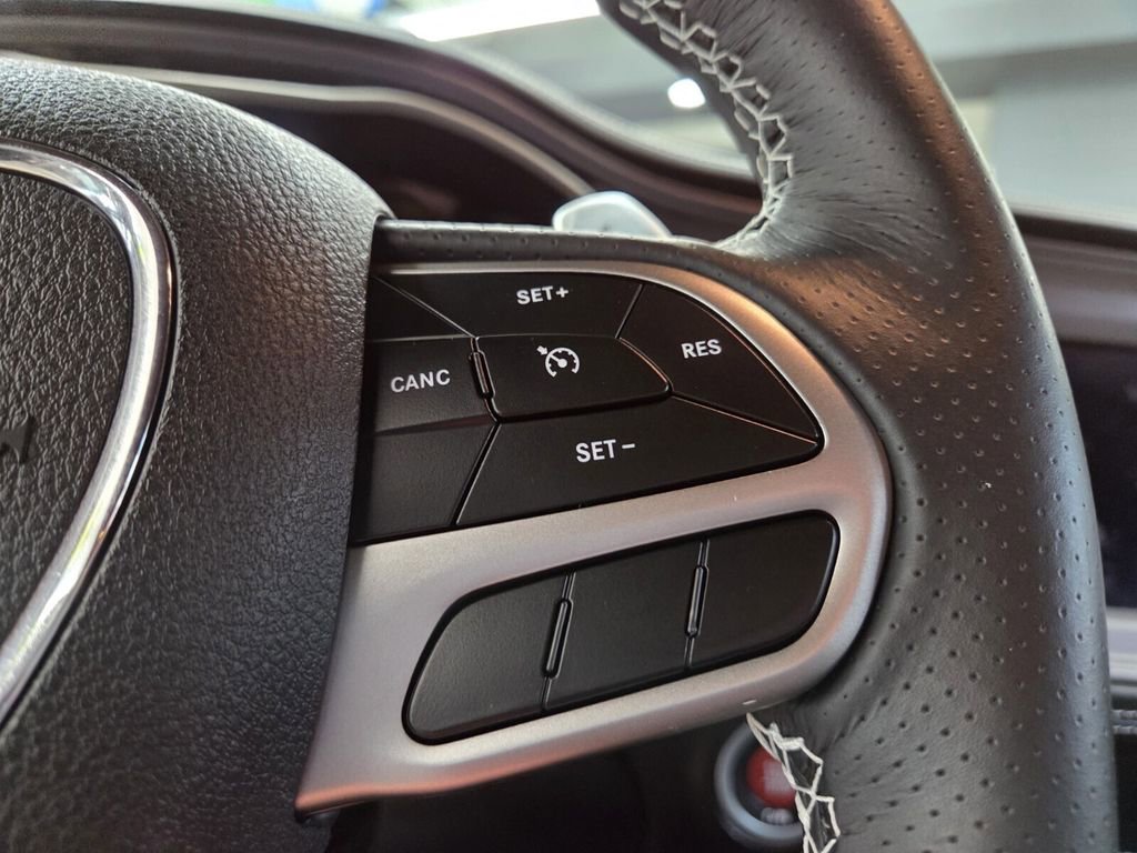 Used 2023 Dodge Challenger SRT Hellcat RWD image 13