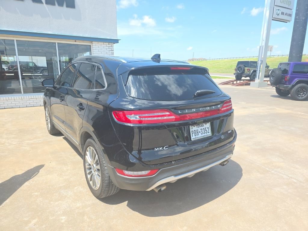 Used 2018 Lincoln MKC Reserve image 3
