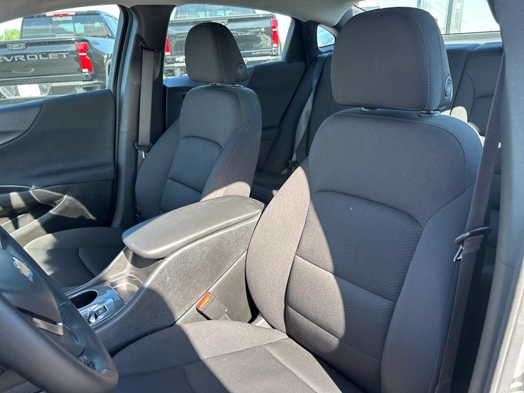 Used 2024 Chevrolet Malibu RS FWD image 17