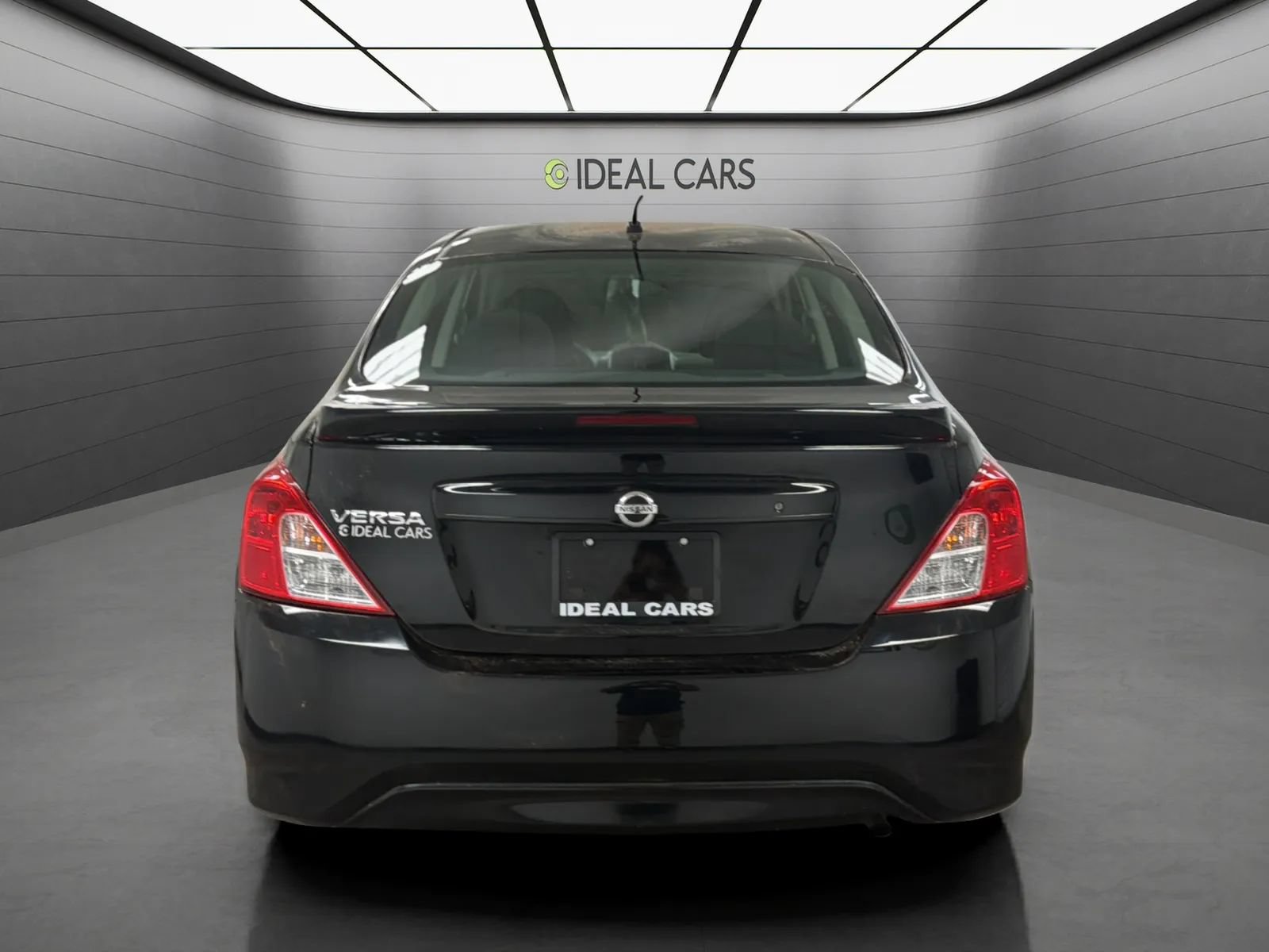 Used 2018 Nissan Versa S Plus FWD image 6
