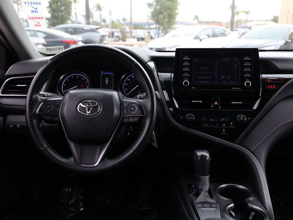 Used 2024 Toyota Camry SE FWD image 21