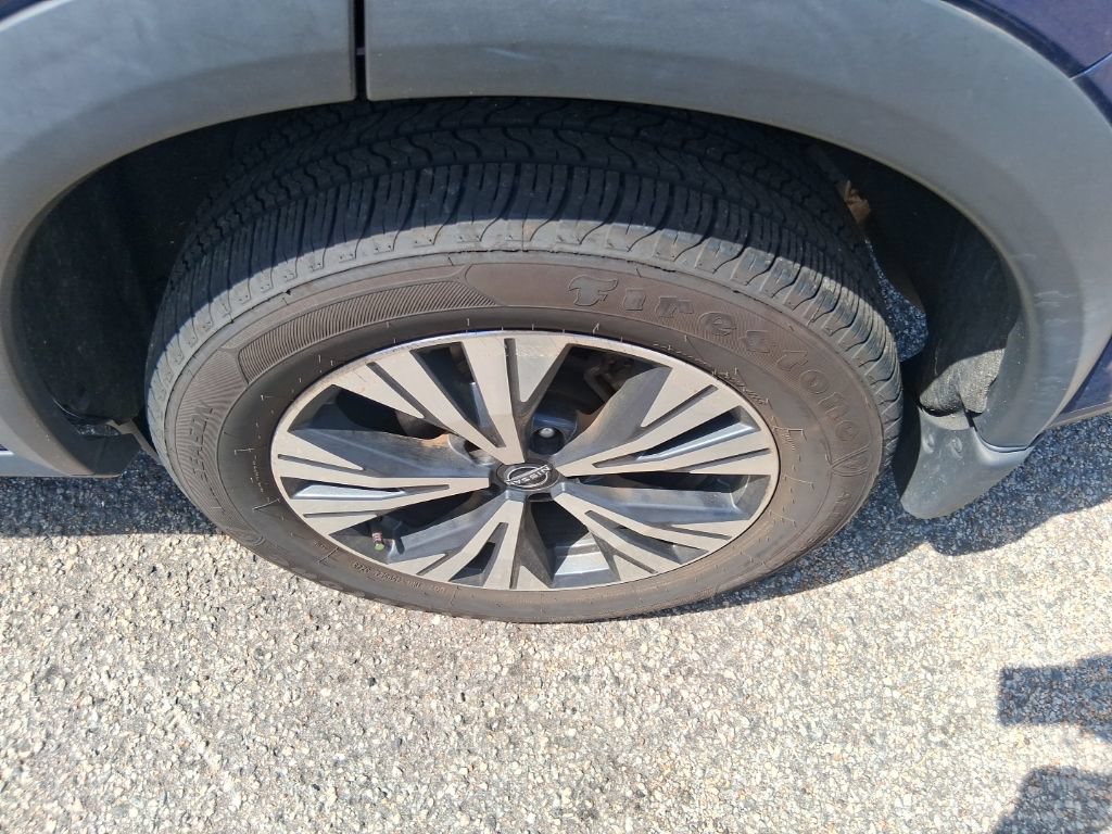 Used 2023 Nissan Rogue SV FWD image 9