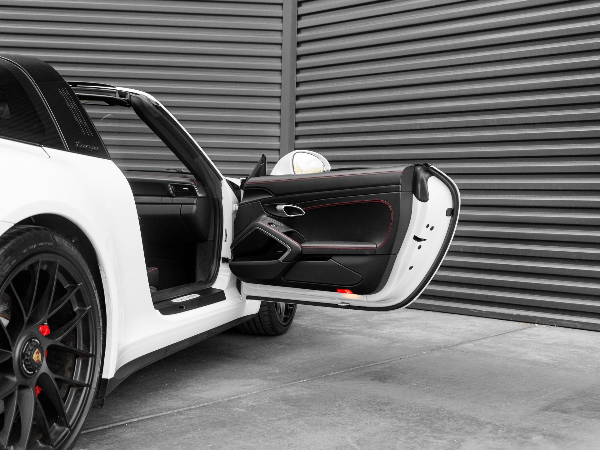 Certified 2019 Porsche 911 Targa 4 GTS image 37