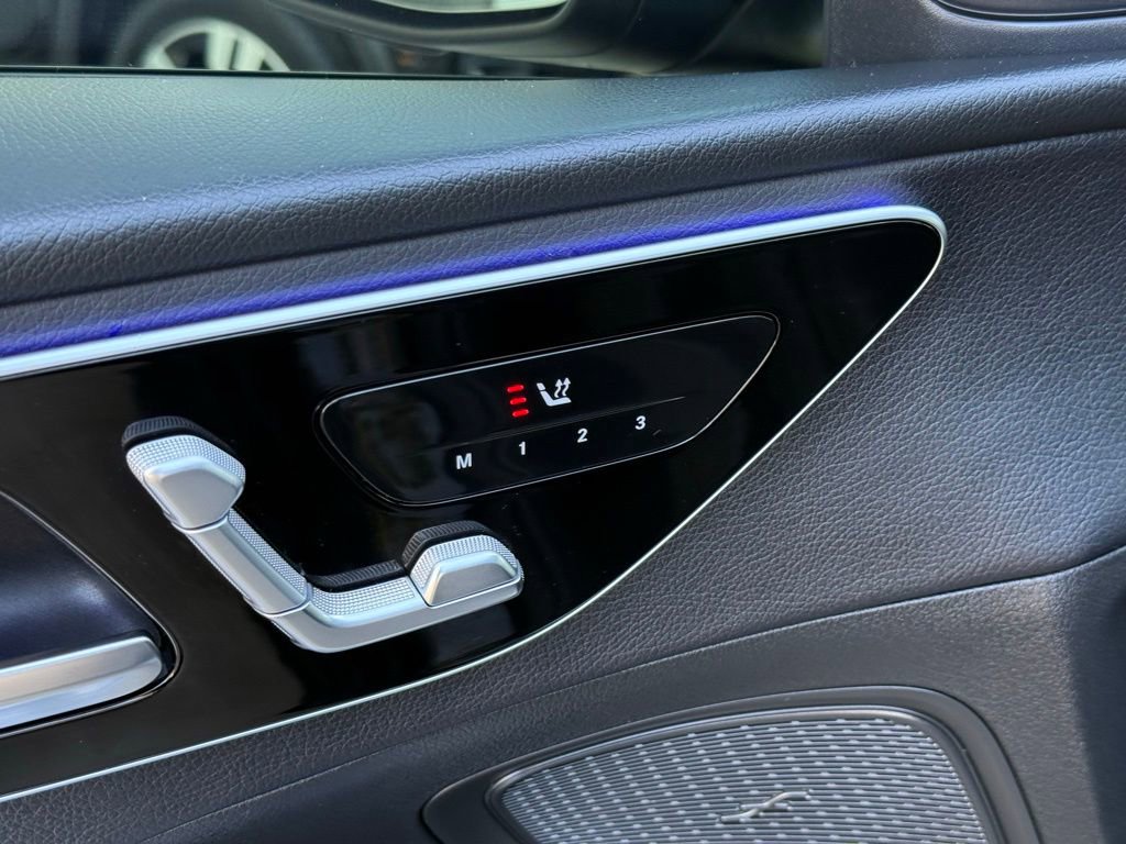 Certified 2022 Mercedes-Benz C 300 Sedan image 4