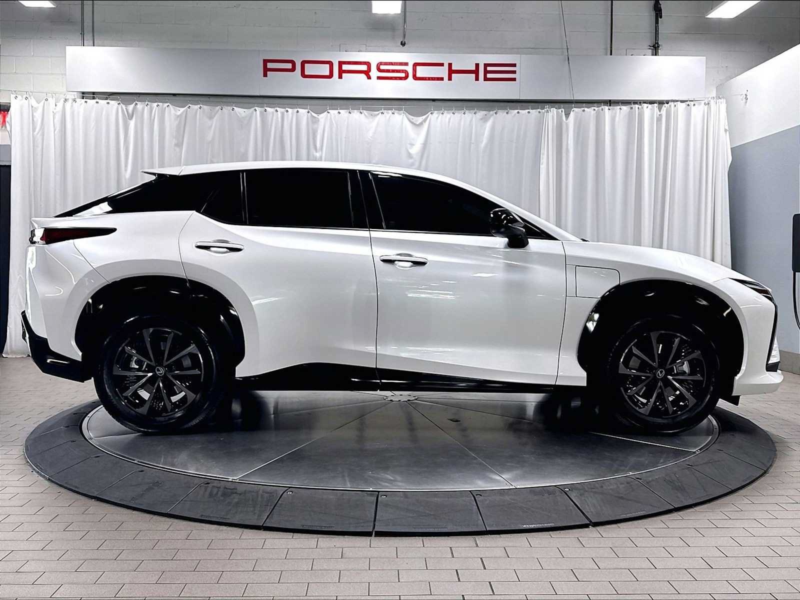 Used 2026 Lexus RZ 350e 2WD w/ Accessory Package (Z1) image 10
