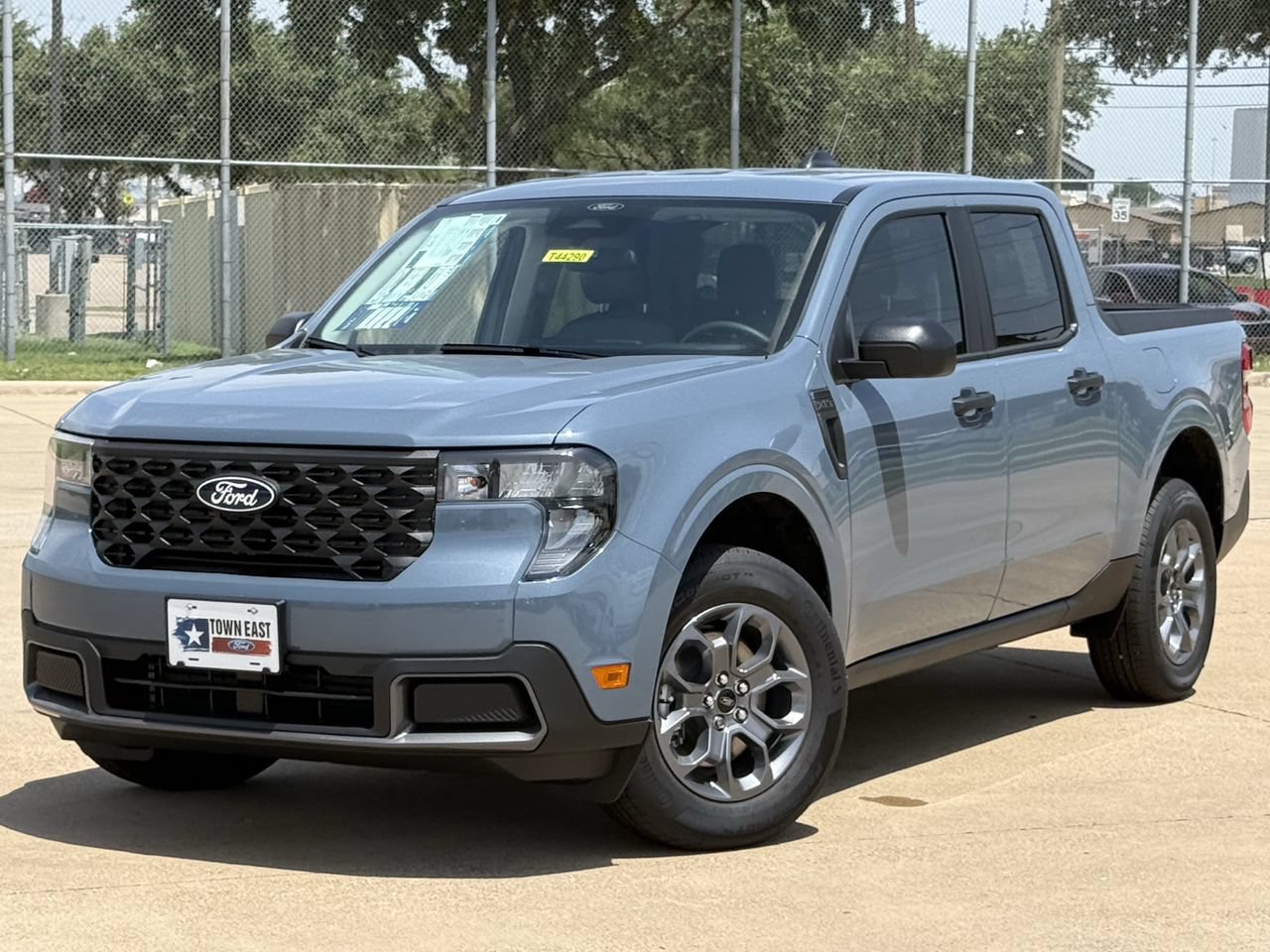 New 2026 Ford Maverick XLT w/ Equipment Group 301A AWD/4WD image 2