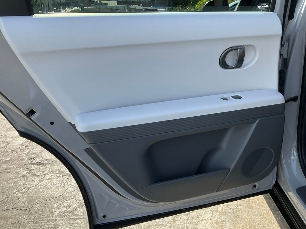 Used 2025 Hyundai Ioniq 5 SEL image 32