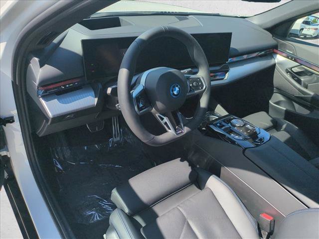 Certified 2026 BMW i5 eDrive40 w/ M Sport Package RWD image 10