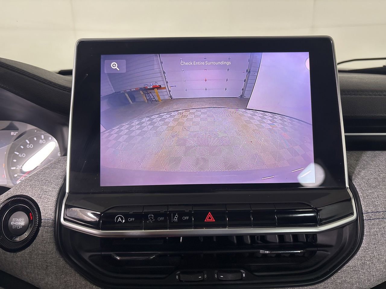 Used 2023 Jeep Compass Latitude w/ Sun and Sound Group image 15