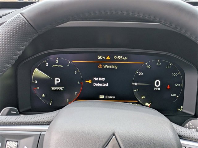 New 2025 Mitsubishi Outlander SE image 19