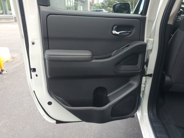 Used 2024 Nissan Frontier SV w/ Technology Package image 10