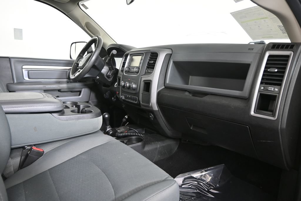 Used 2018 RAM 2500 Tradesman w/ Chrome Appearance Group image 18