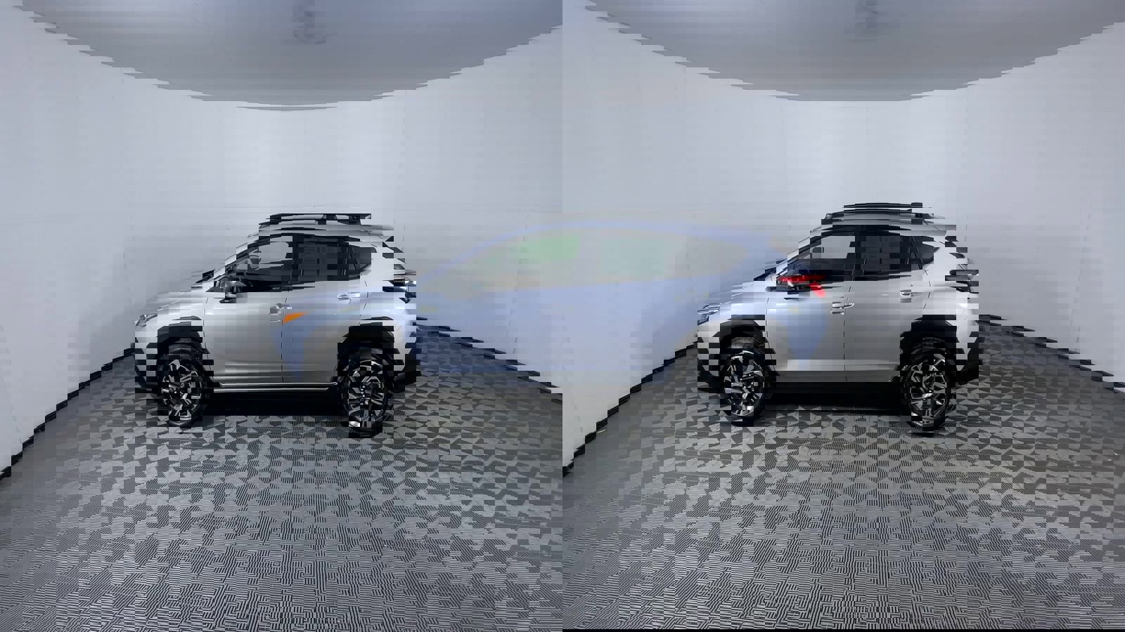 Used 2024 Subaru Crosstrek 2.0i Premium image 5