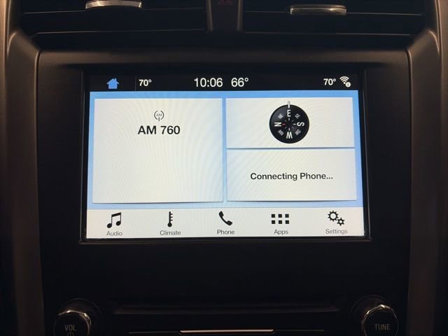 Used 2017 Ford Fusion SE w/ Fusion SE Technology Package image 20