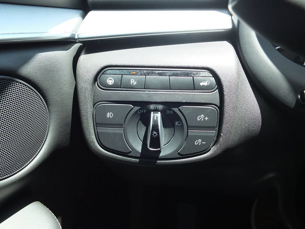 Used 2021 INFINITI QX50 Luxe FWD image 37