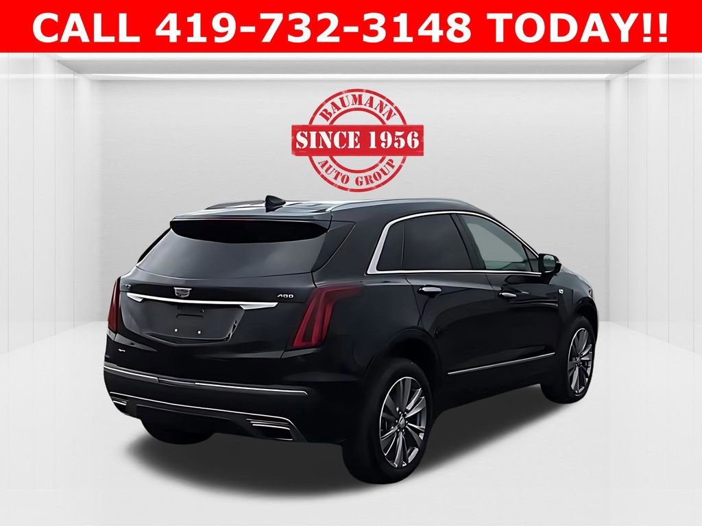 Used 2025 Cadillac XT5 Premium Luxury AWD/4WD image 2