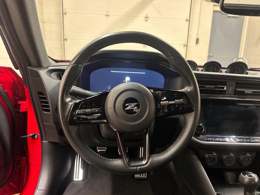 Used 2025 Nissan Z Performance w/ Floor Mat Package RWD image 15