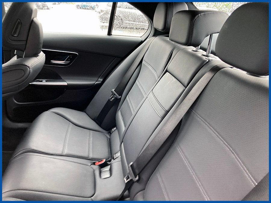 Used 2024 Mercedes-Benz C 300 Sedan image 10