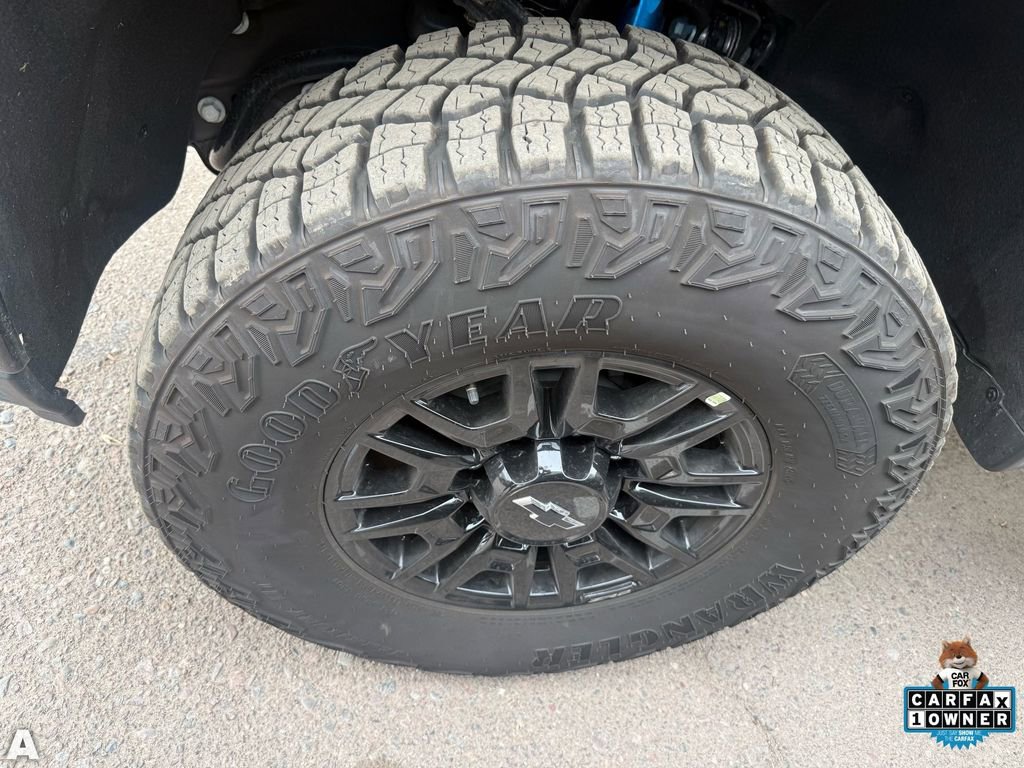 Used 2026 Chevrolet Silverado 2500 ZR2 w/ LPO, Dark Essentials Package image 6