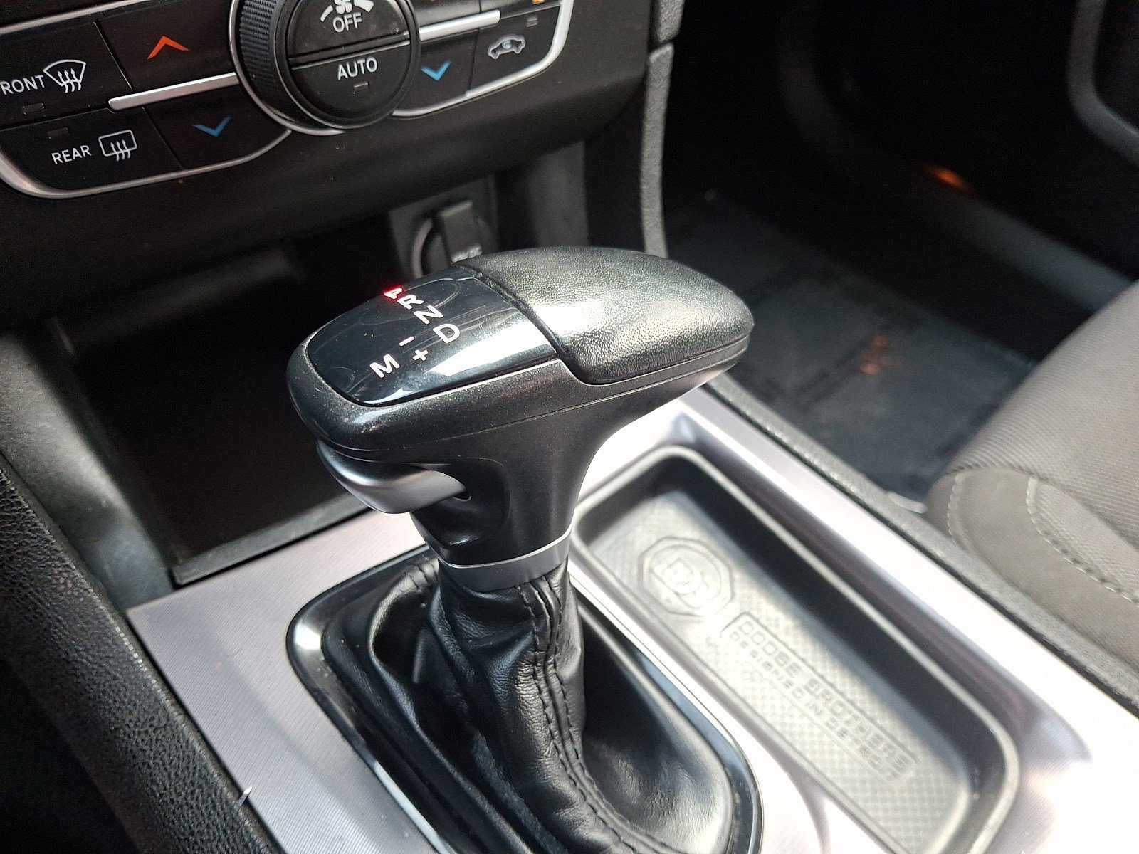 Certified 2022 Dodge Charger SXT w/ Blacktop Package AWD/4WD image 14