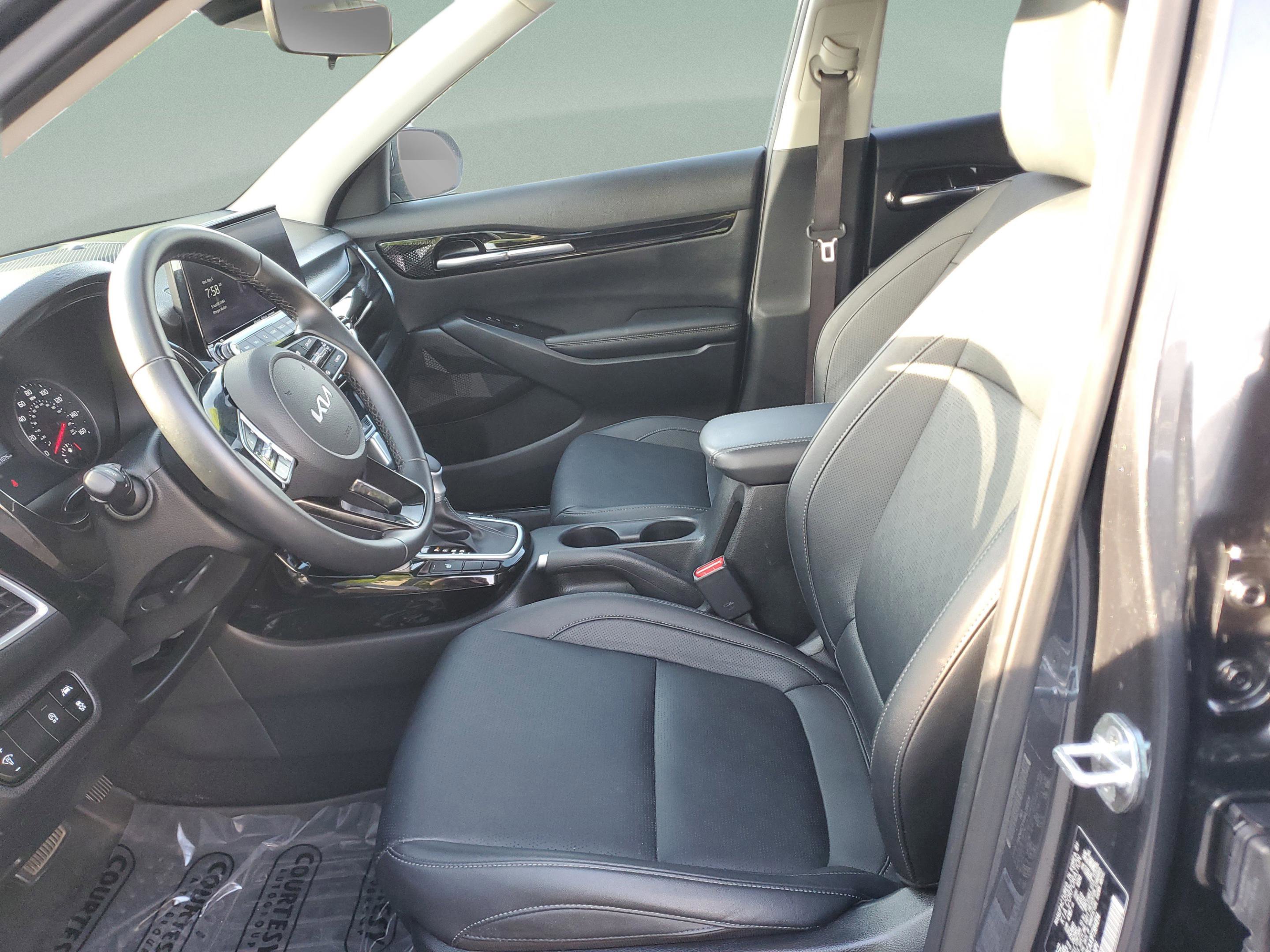 Certified 2023 Kia Seltos EX AWD/4WD image 19