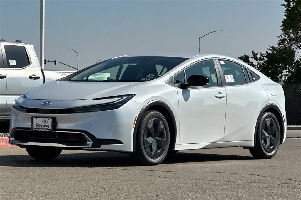 New 2026 Toyota Prius Plug-In Hybrid image 8