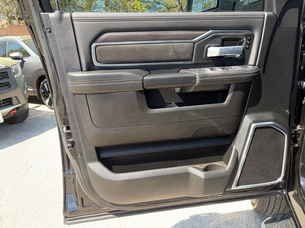 Used 2025 RAM 3500 Laramie w/ Sport Appearance Package image 20