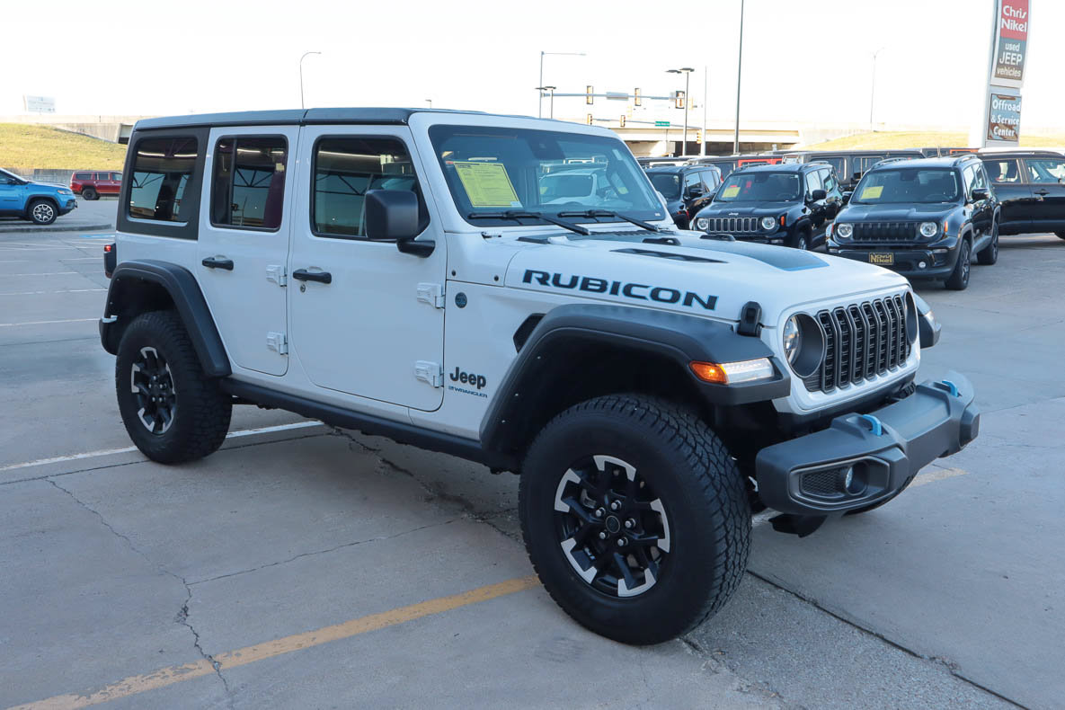 Used 2024 Jeep Wrangler Unlimited Rubicon 4xe AWD/4WD image 4