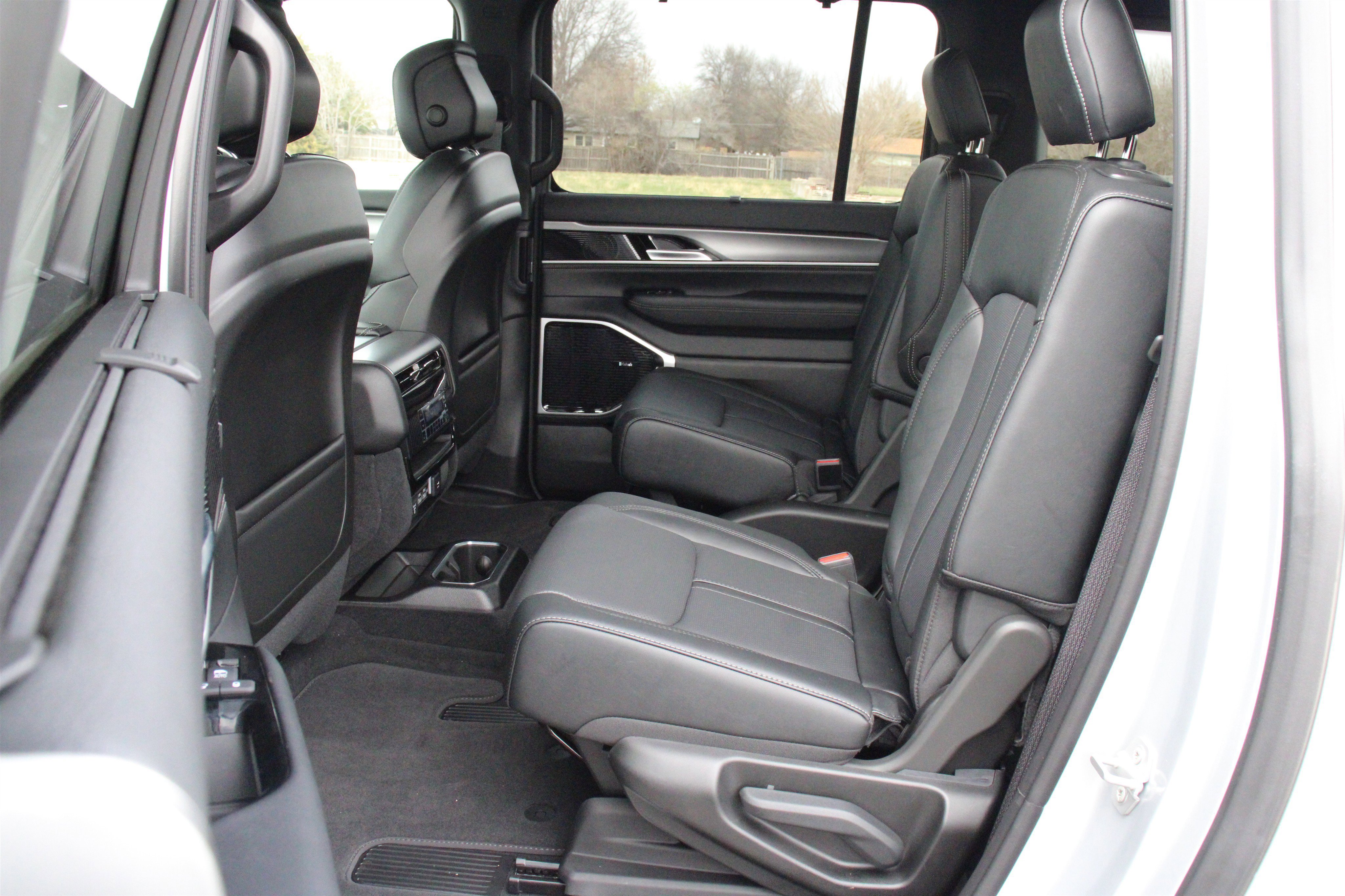 New 2026 Jeep Grand Wagoneer L Limited image 24