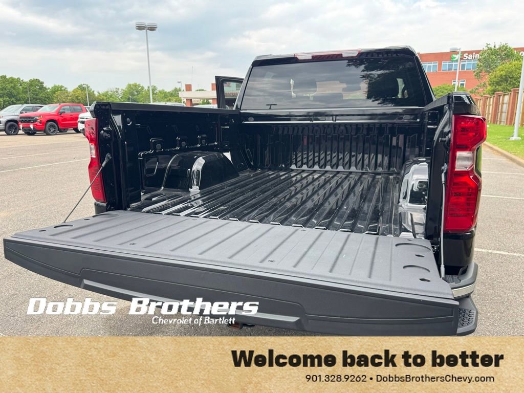Used 2025 Chevrolet Silverado 1500 LT AWD/4WD image 39