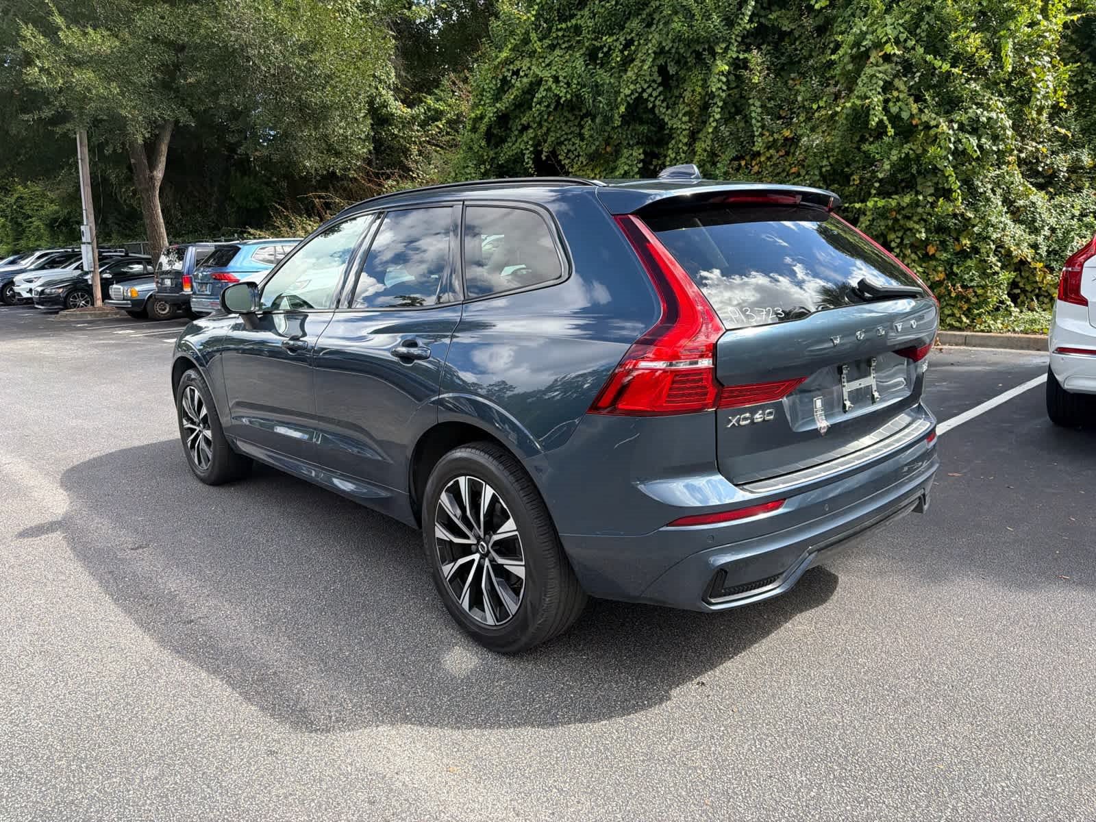 Used 2024 Volvo XC60 B5 Core w/ Protection Package Premier AWD/4WD image 12