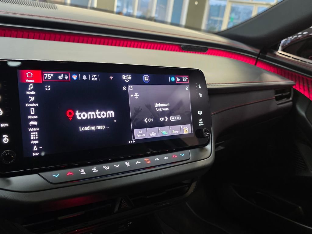 Used 2024 Dodge Charger R/T w/ Plus Group image 26