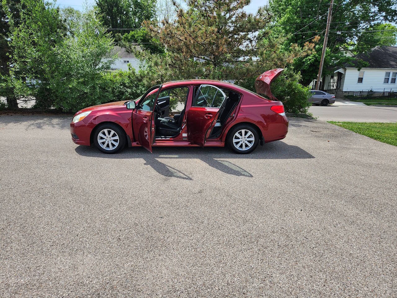 Used 2011 Subaru Legacy 2.5i Premium AWD/4WD image 7