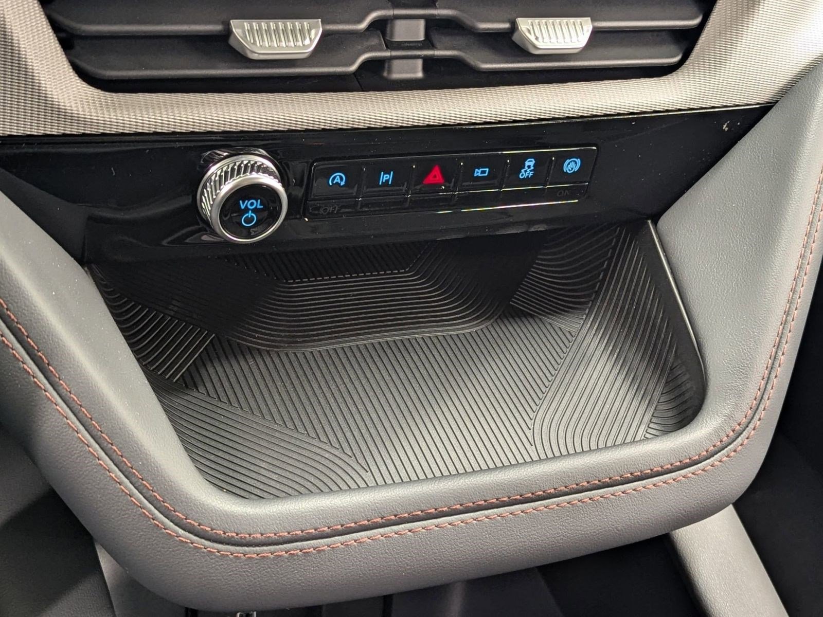 New 2026 Ford Explorer Active w/ Active Comfort Package image 14