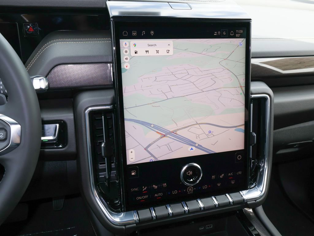 New 2026 GMC Yukon Elevation w/ Elevation Premium Package AWD/4WD image 18
