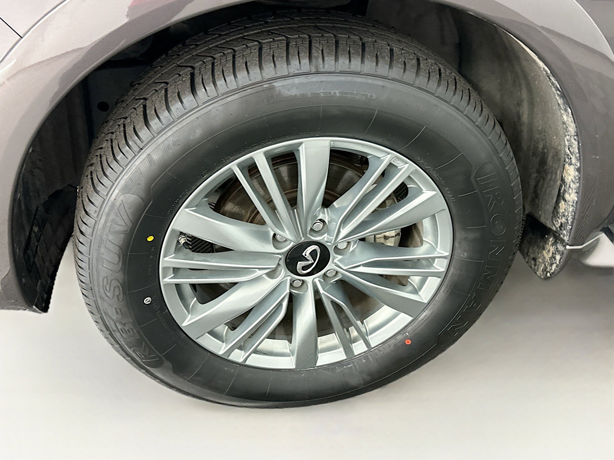 Used 2024 INFINITI QX80 Luxe image 11