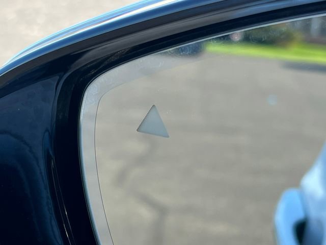 Used 2023 Chrysler Pacifica Pinnacle image 44