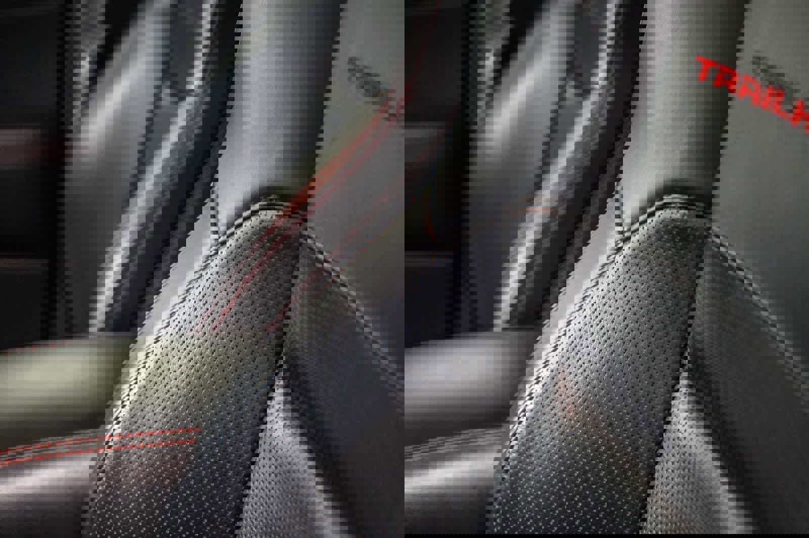 Used 2019 Jeep Grand Cherokee Trailhawk w/ Trailhawk Luxury Group image 20