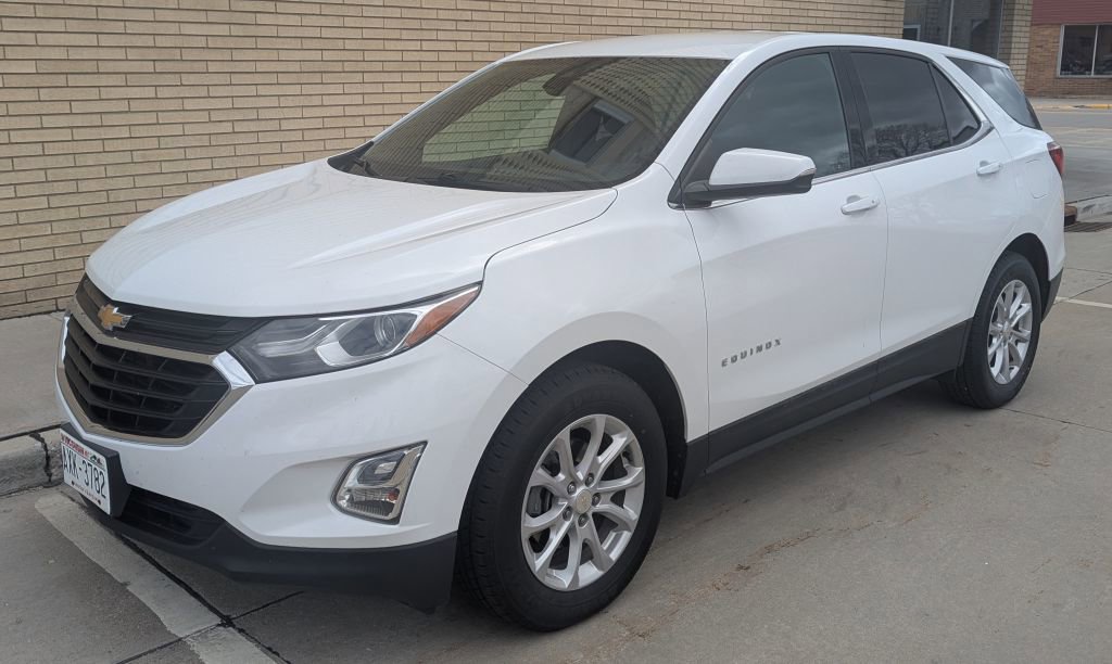 Used 2019 Chevrolet Equinox LT w/ Driver Convenience Package image 1