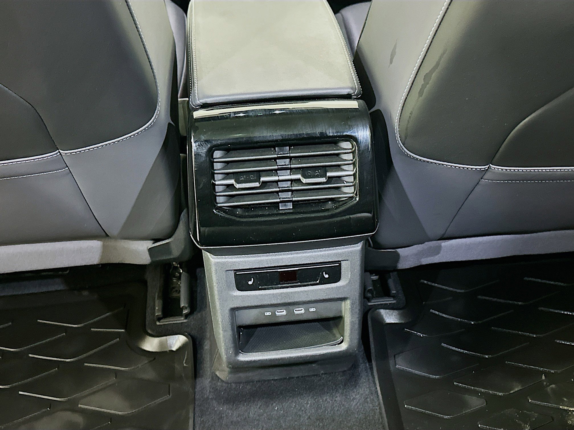 Used 2023 Volkswagen ID.4 Pro S Plus AWD/4WD image 28