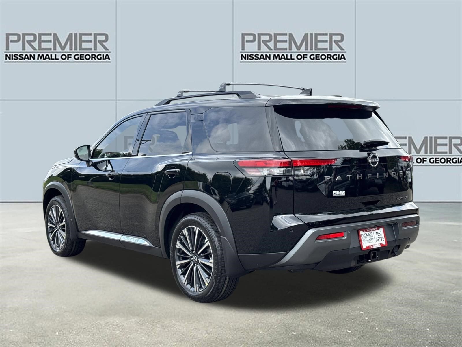 New 2026 Nissan Pathfinder Platinum FWD image 26