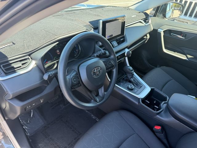 Used 2025 Toyota RAV4 XLE AWD/4WD image 11