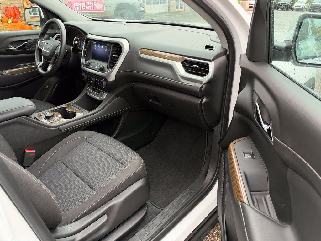 Certified 2023 GMC Acadia SLE w/ Driver Convenience Package FWD image 48