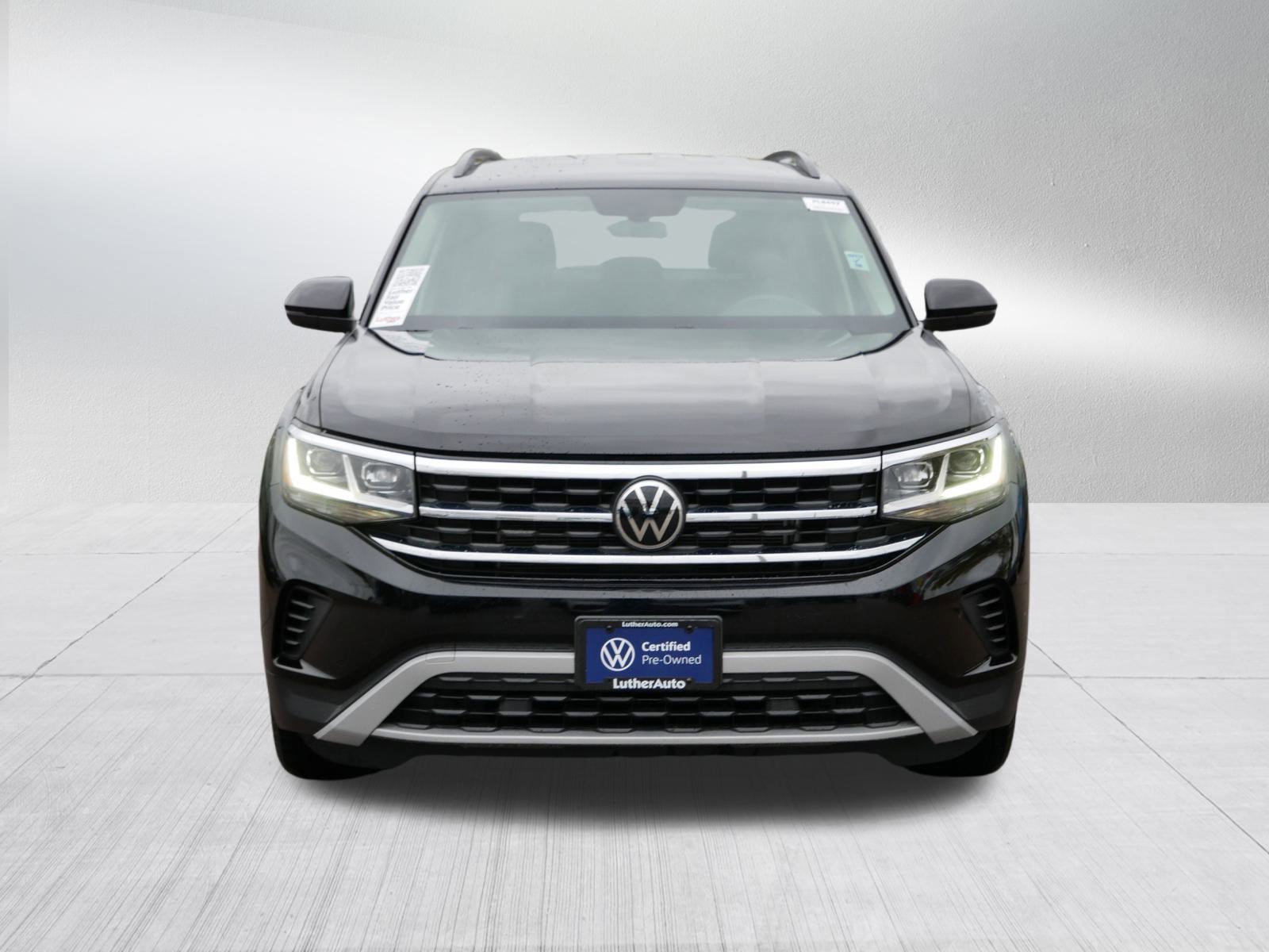 Certified 2022 Volkswagen Atlas SE image 2