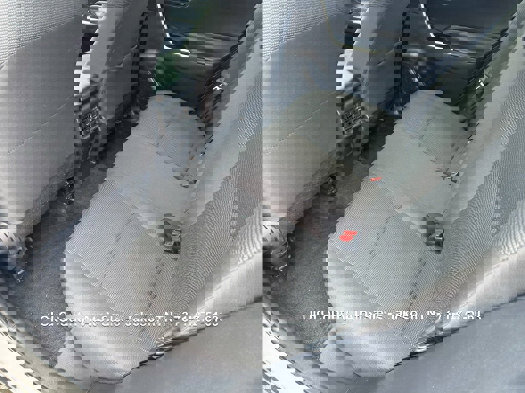 Used 2024 Toyota RAV4 LE image 15