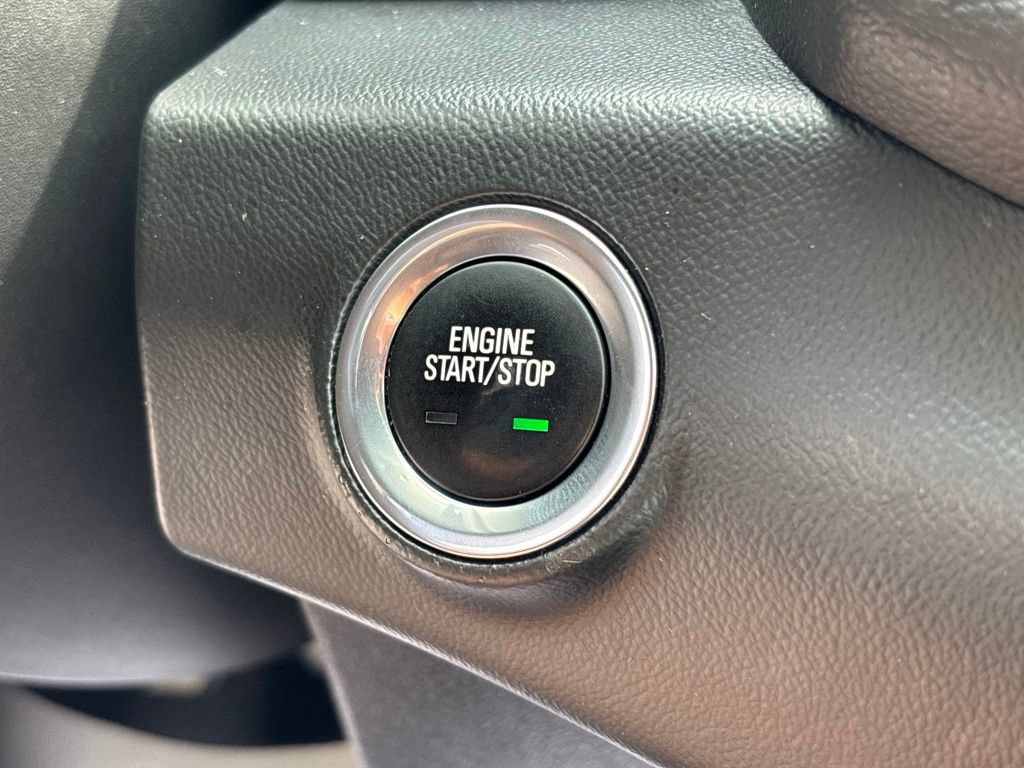 Used 2019 GMC Terrain SLE w/ Driver Convenience Package FWD image 32