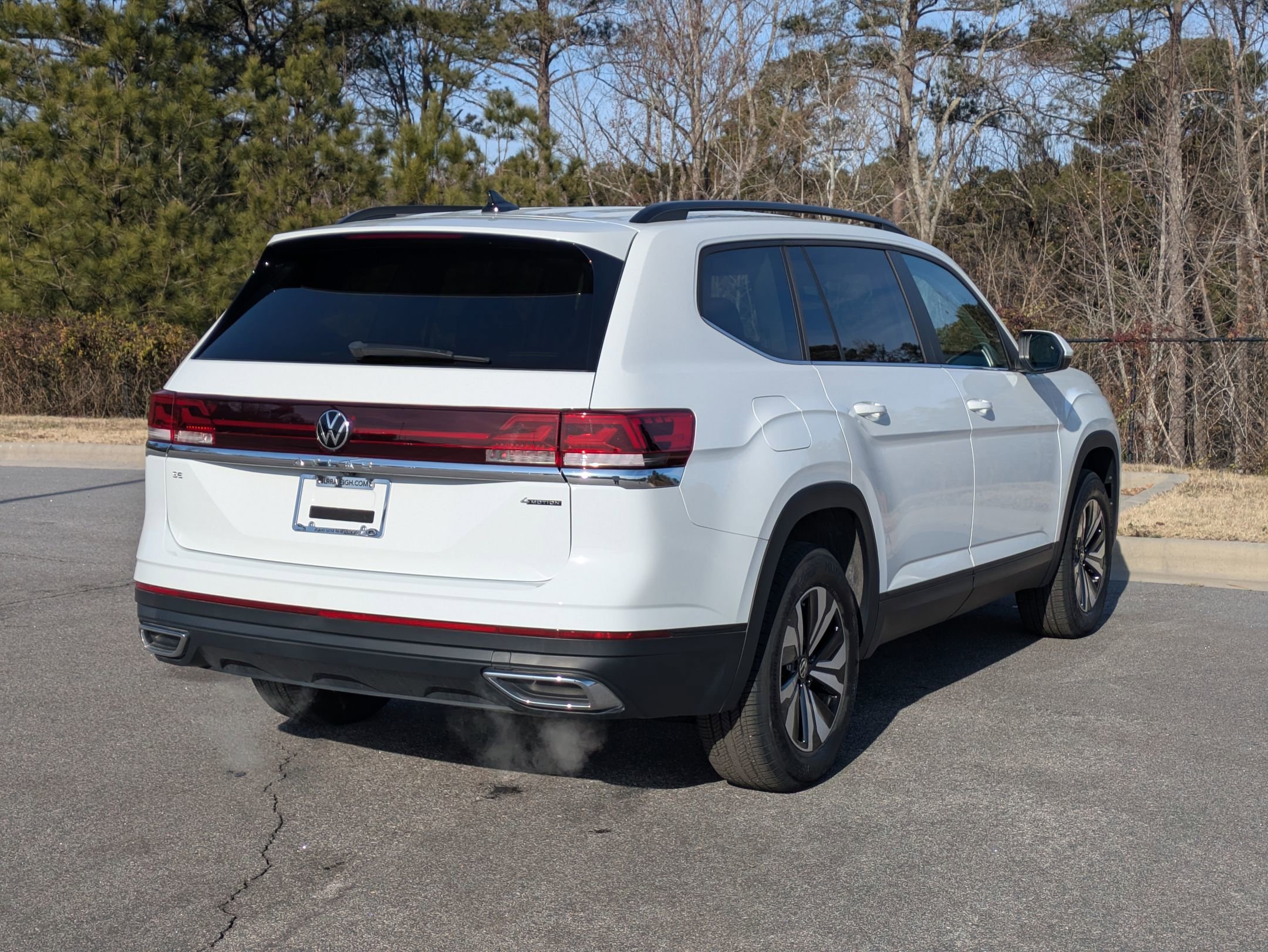 Used 2024 Volkswagen Atlas SE image 5