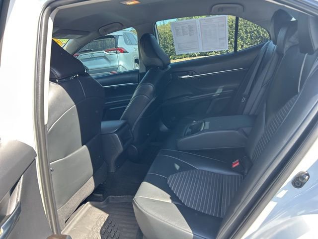 Used 2022 Toyota Camry SE FWD image 16