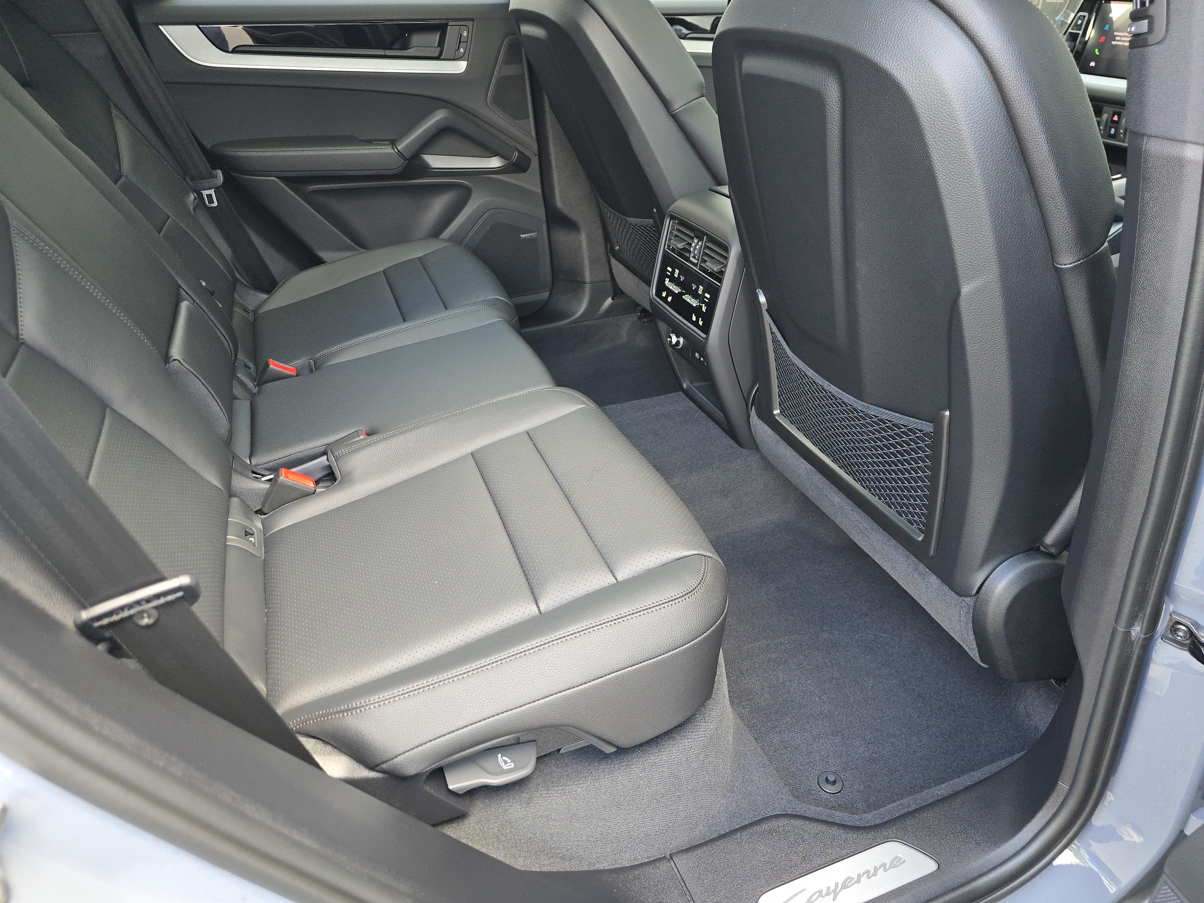 New 2026 Porsche Cayenne E-Hybrid AWD/4WD image 14