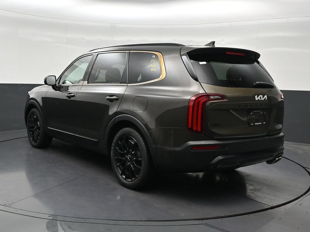 Used 2022 Kia Telluride SX w/ Nightfall Edition Package AWD/4WD image 3